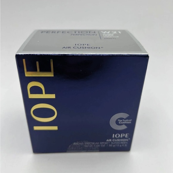 NEW * IOPE AIR CUSHION Makeup Sunscreen Sheer SPF 50 W21 (NIB) - Picture 1 of 9
